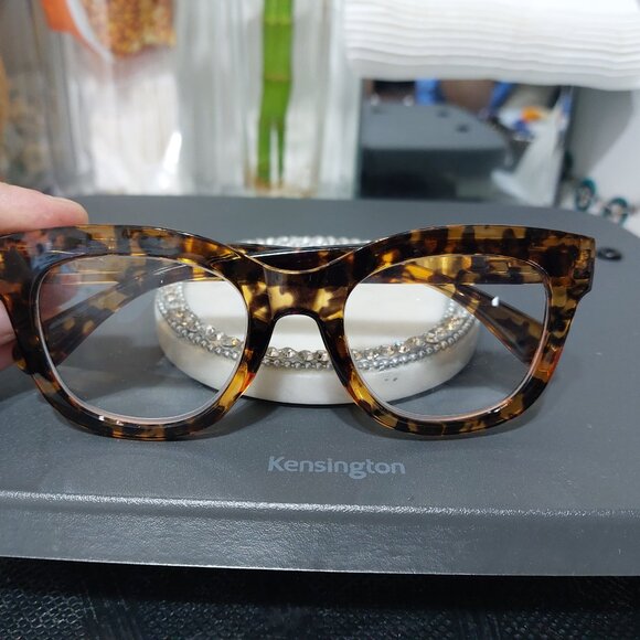 Stylish Translucent Leopard or Tortoise Animal Print Readers Reading Glasses 1.5 - Picture 15 of 16